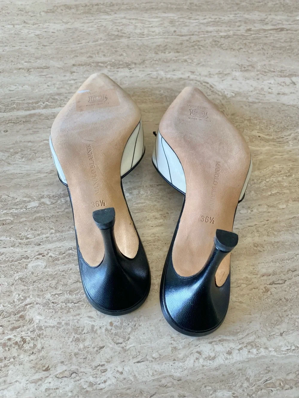 Vintage Manolo Blahnik Pinstripe Bow Mule Heels - Picture 11 of 12